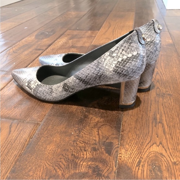 Stuart Weitzman Python Heels - Picture 3 of 5